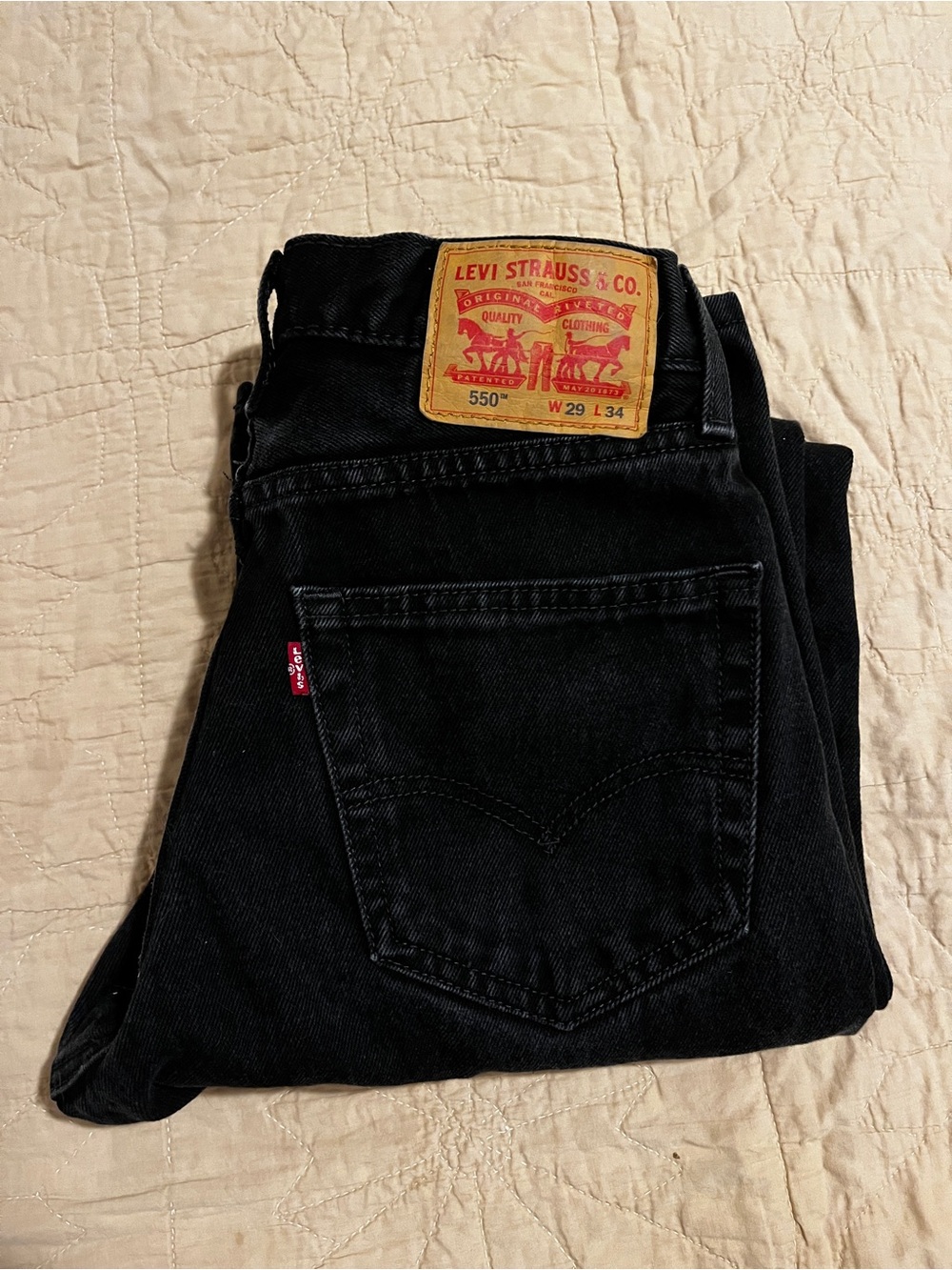 Levi's Men's Relaxed Black Jeans 550